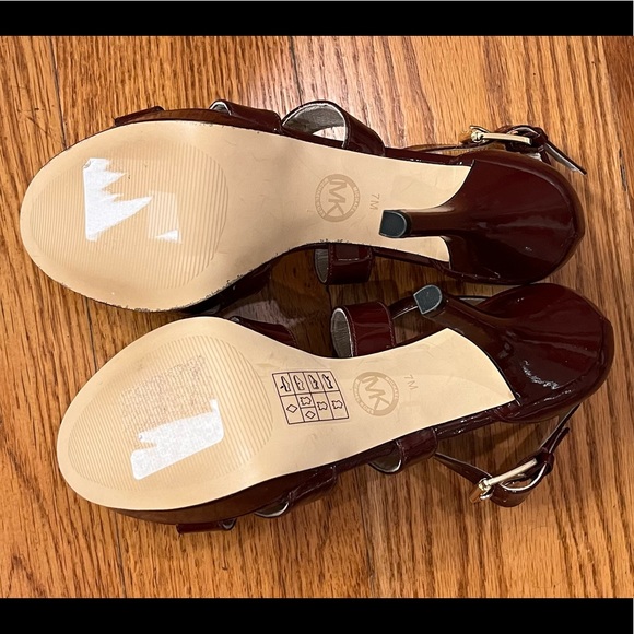 NWOT Michael Michael Kors Heels, Burgundy - Picture 5 of 5